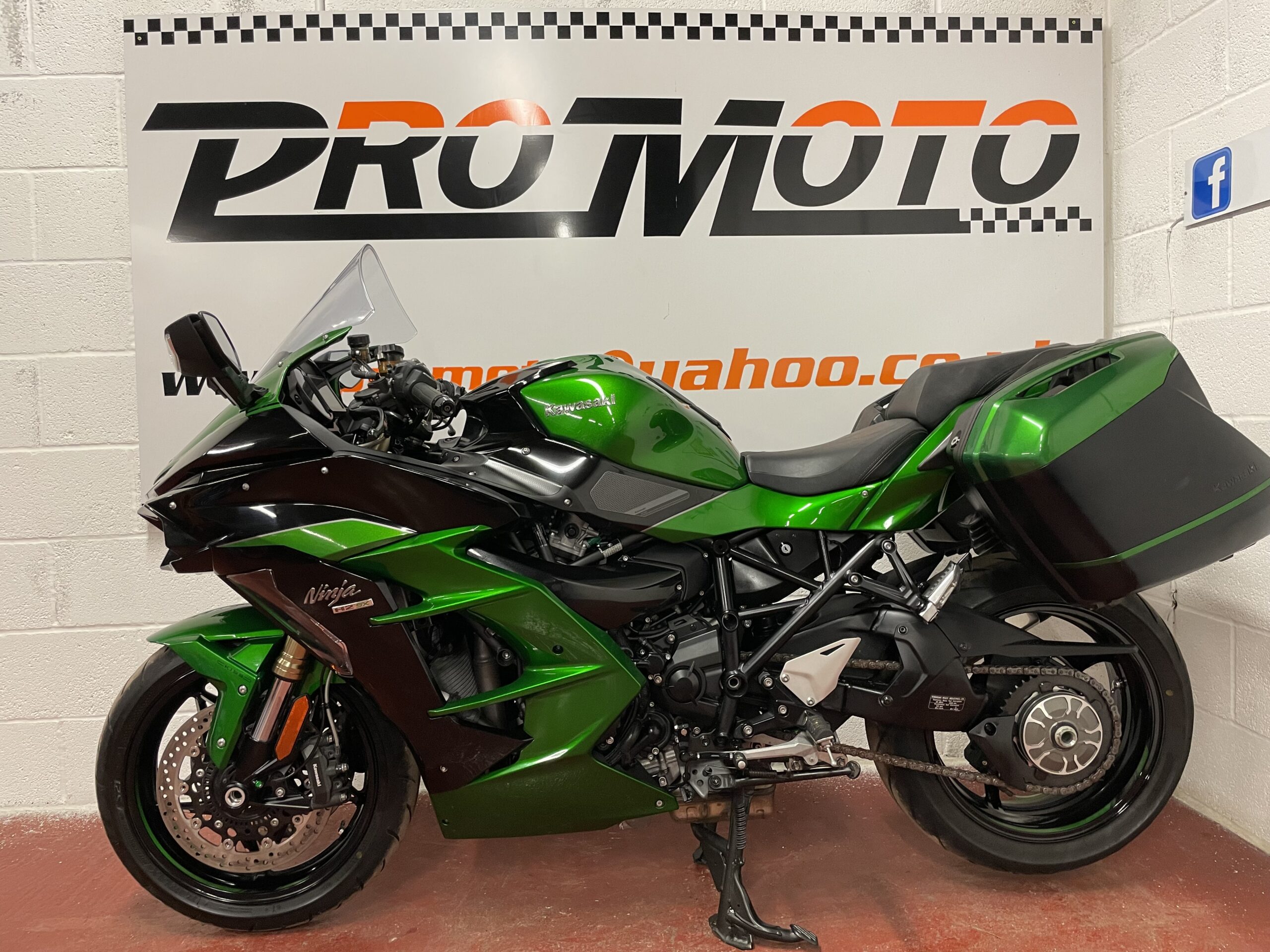 Kawasaki Ninja H2 SX 1000 SX (Tourer)